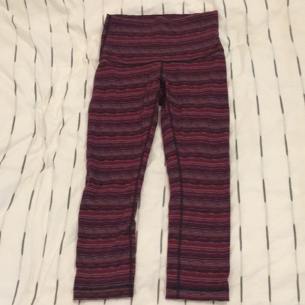 Lululemon Wunder Under High Rise Crop Space Dye  Regal Plum. Size 6